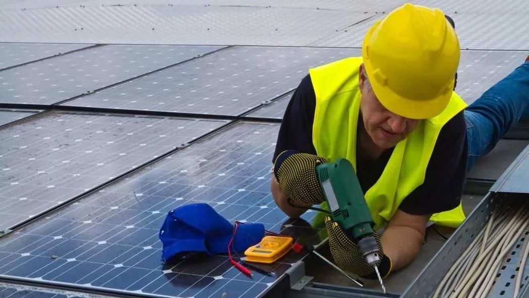 Fotovoltaico Manutenzione Ordinaria - Fotovoltaico Manutenzione Straordinaria